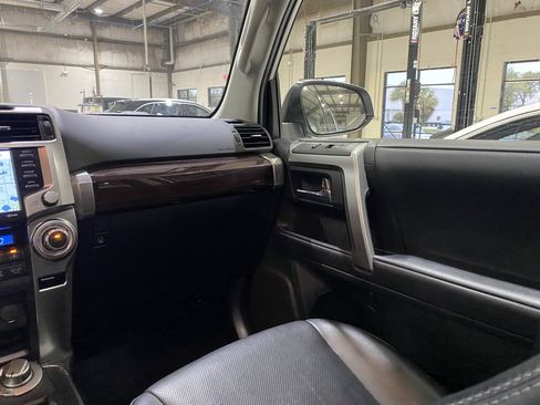 Used 2023 Toyota 4Runner Limited AWD/4WD image 4