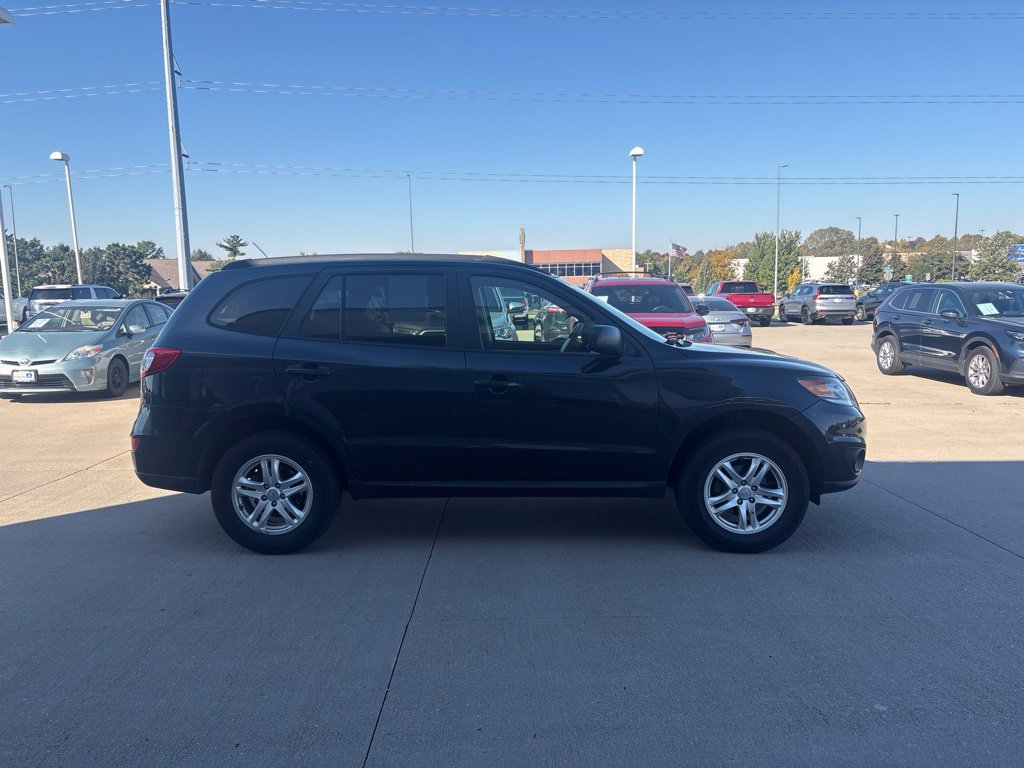 Used 2012 Hyundai Santa Fe GLS FWD image 4