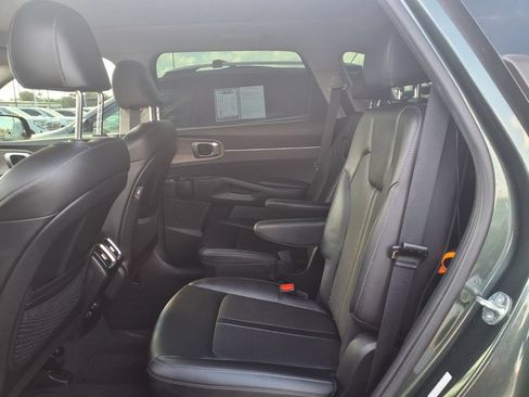 Certified 2023 Kia Sorento X-Line EX AWD/4WD image 18