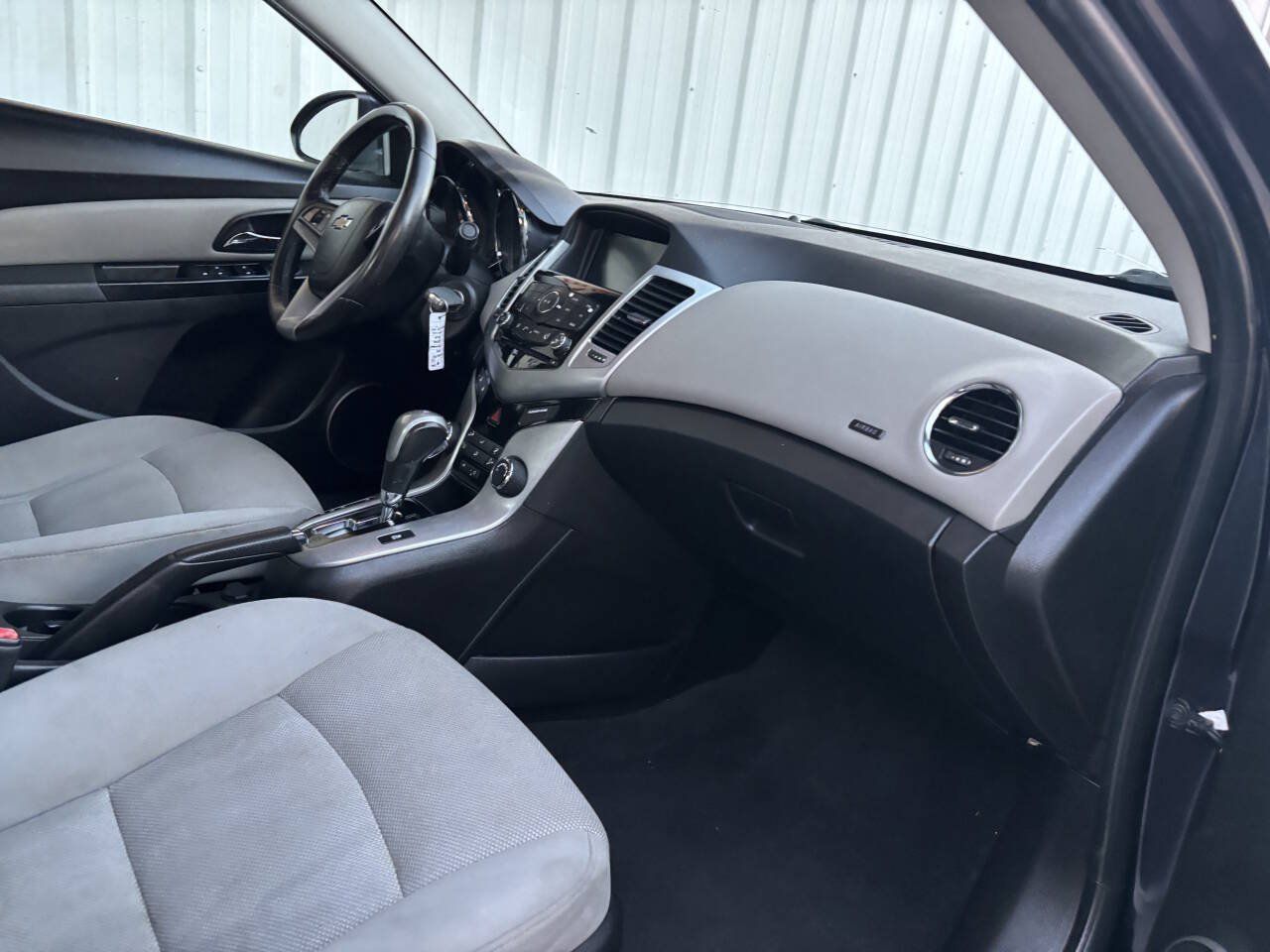 Used 2014 Chevrolet Cruze LT w/ All-Star Edition FWD image 14