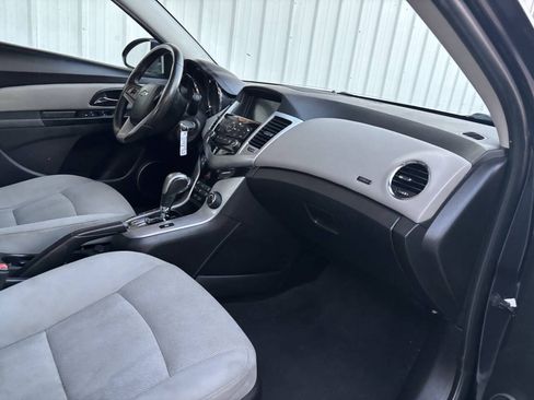 Used 2014 Chevrolet Cruze LT w/ All-Star Edition FWD image 14