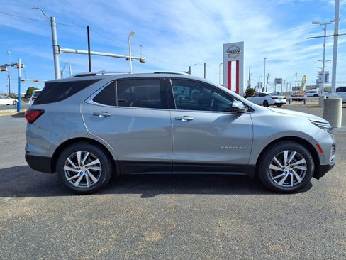 Used 2024 Chevrolet Equinox Premier image 26