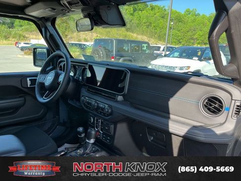 Used 2025 Jeep Wrangler Unlimited Rubicon 4xe w/ Safety Group image 10