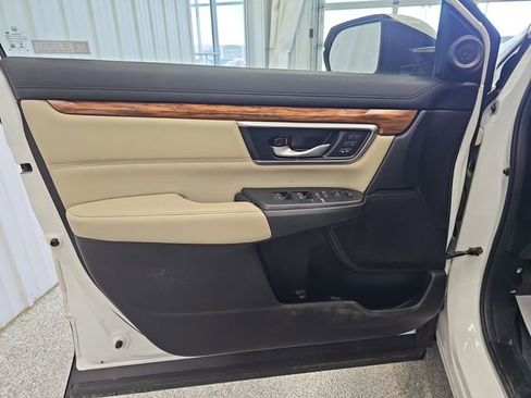 Used 2022 Honda CR-V Touring image 10