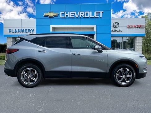 Used 2023 Chevrolet Blazer LT w/ LPO, Floor Liner Package FWD image 6