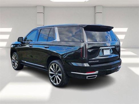 Certified 2025 Cadillac Escalade Premium Luxury Platinum image 3