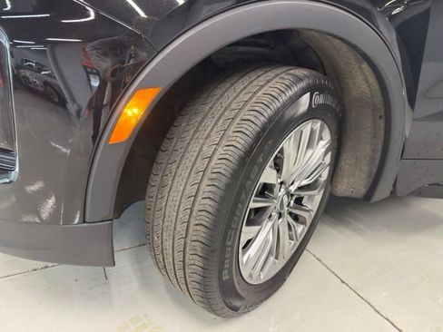 Used 2025 Cadillac XT4 Premium Luxury AWD/4WD image 14