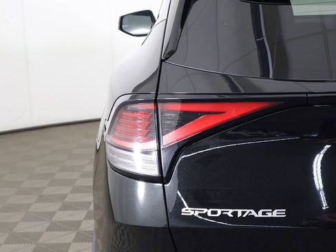 Used 2023 Kia Sportage EX AWD/4WD image 15