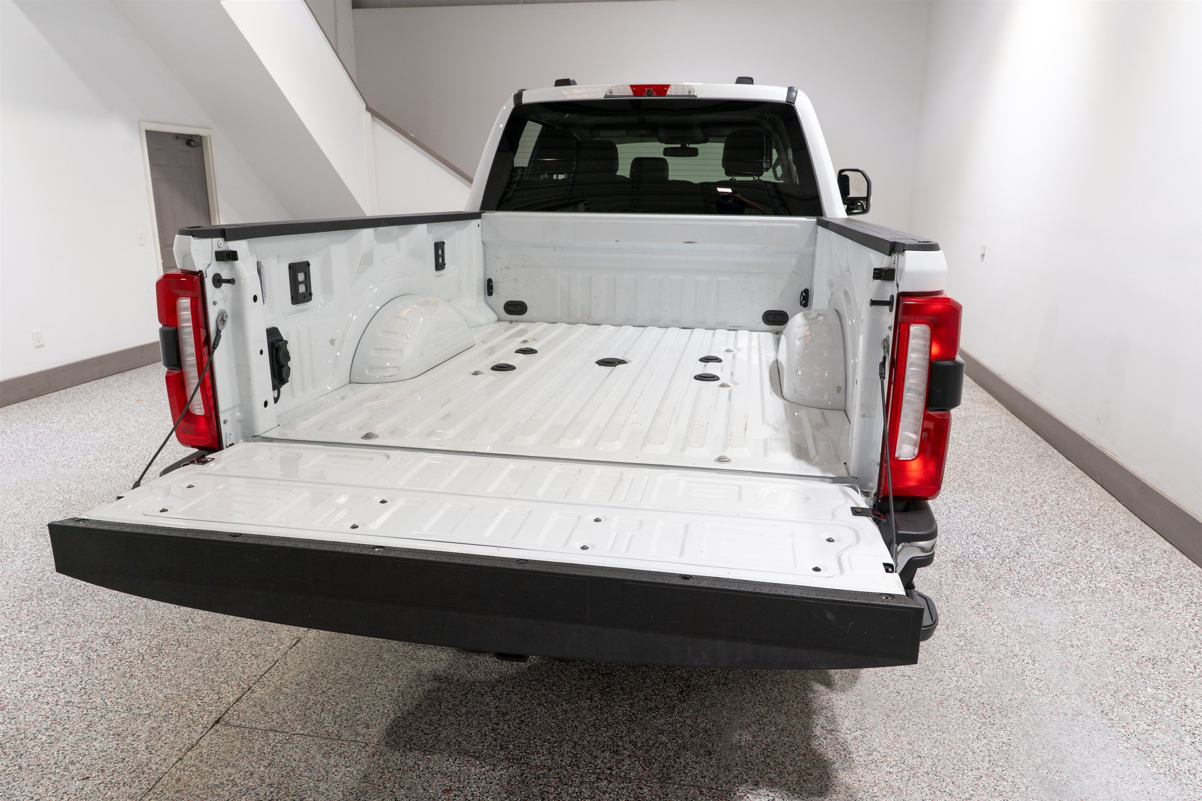 Used 2025 Ford F250 Lariat AWD/4WD image 11