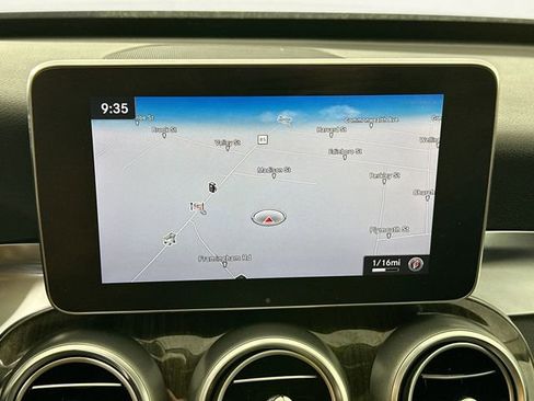 Used 2017 Mercedes-Benz C 300 4MATIC Sedan image 12