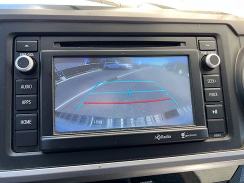 Used 2016 Toyota Tacoma SR5 RWD image 22