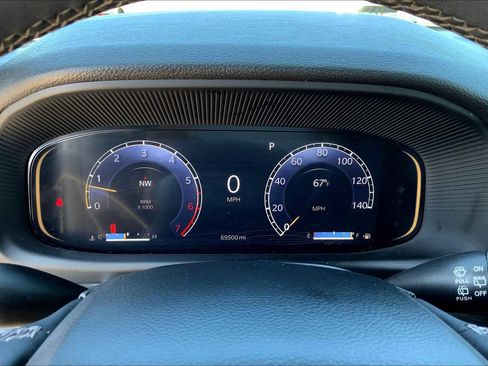 Used 2023 Jeep Wagoneer L Series III w/ Preferred Equipment Group image 24