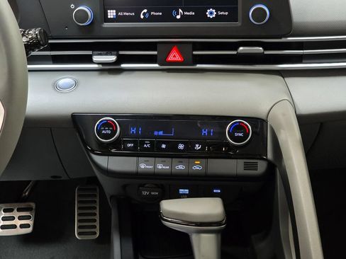 New 2026 Hyundai Elantra SEL Sport Premium FWD image 15
