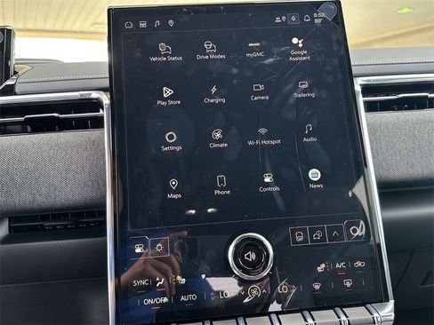 New 2026 GMC Sierra EV Elevation w/ LPO, Elevation Dark Package image 25