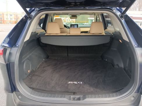 Used 2019 Toyota RAV4 Limited image 36