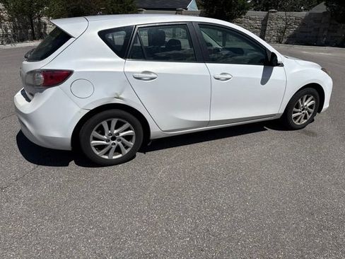 Used 2012 MAZDA MAZDA3 i Touring FWD image 8