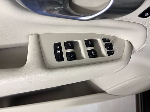 Used 2023 Volvo XC90 B6 Plus w/ Protection Package Premier AWD/4WD image 15