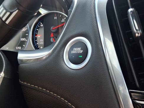 Used 2023 Chevrolet Traverse Premier w/ Redline Edition AWD/4WD image 27