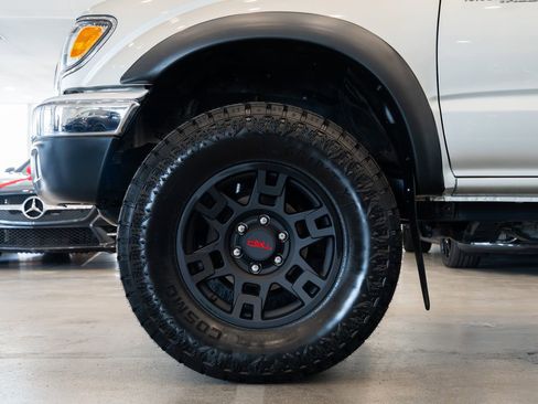 Used 2004 Toyota Tacoma 4x4 Xtracab V6 image 7