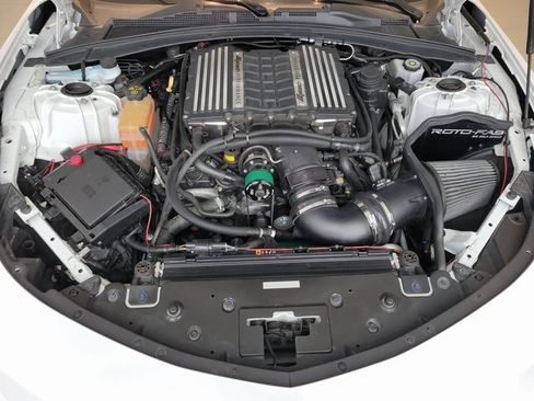 Used 2019 Chevrolet Camaro ZL1 image 18