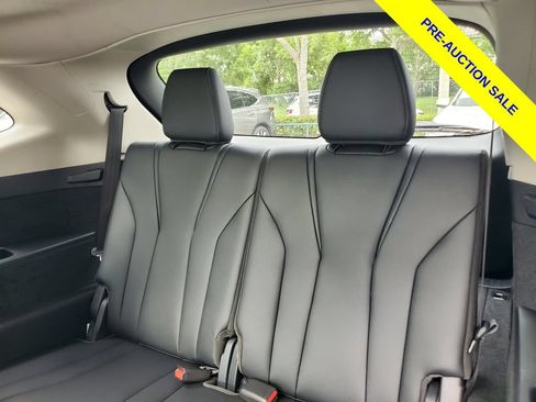 Used 2025 Acura MDX FWD image 13