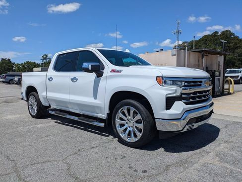 Used 2023 Chevrolet Silverado 1500 LTZ AWD/4WD image 1