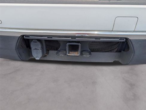 Used 2022 Chevrolet Tahoe LT AWD/4WD image 12
