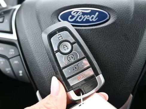 Used 2022 Ford Edge Titanium w/ Equipment Group 301A image 36