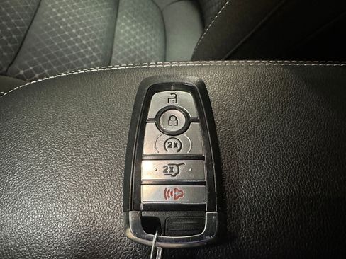 Certified 2024 Ford Escape Active AWD/4WD image 32