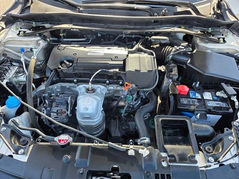 Used 2016 Honda Accord EX-L image 33