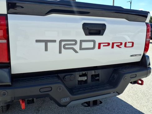 Used 2026 Toyota Tacoma TRD Pro AWD/4WD image 17
