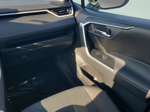 Used 2025 Toyota RAV4 XLE w/ Convenience Package FWD image 13