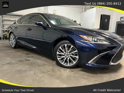 Used 2019 Lexus ES 350 w/ Accessory Package 2