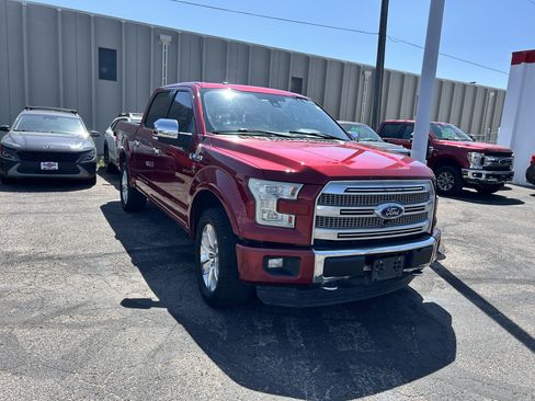 Used 2015 Ford F150 Platinum w/ Equipment Group 701A Luxury AWD/4WD image 6