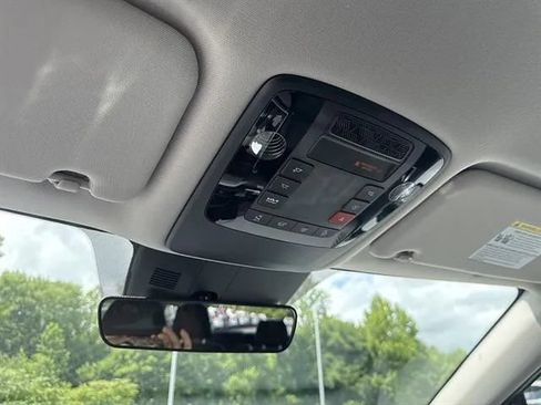 New 2026 Kia Carnival EX FWD image 12