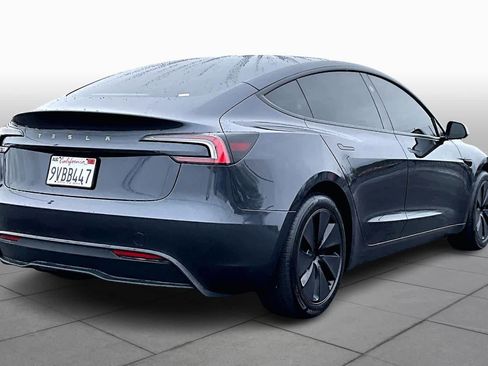 Used 2025 Tesla Model 3 Long Range image 11