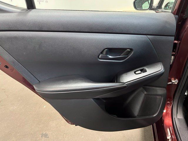 Used 2025 Nissan Sentra SV FWD image 16