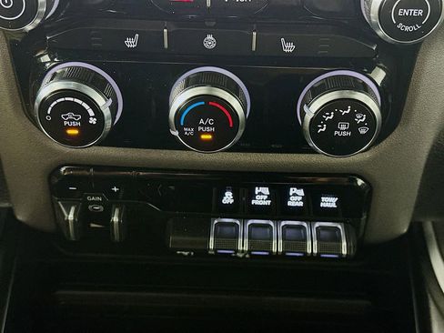 Used 2025 RAM 1500 Big Horn image 18