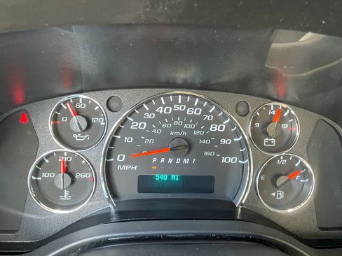 Used 2022 Chevrolet Express 3500 CUTWAY w/ Power Convenience Package image 26