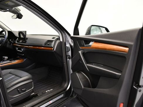 Certified 2023 Audi Q5 2.0T Premium w/ Convenience Package image 48