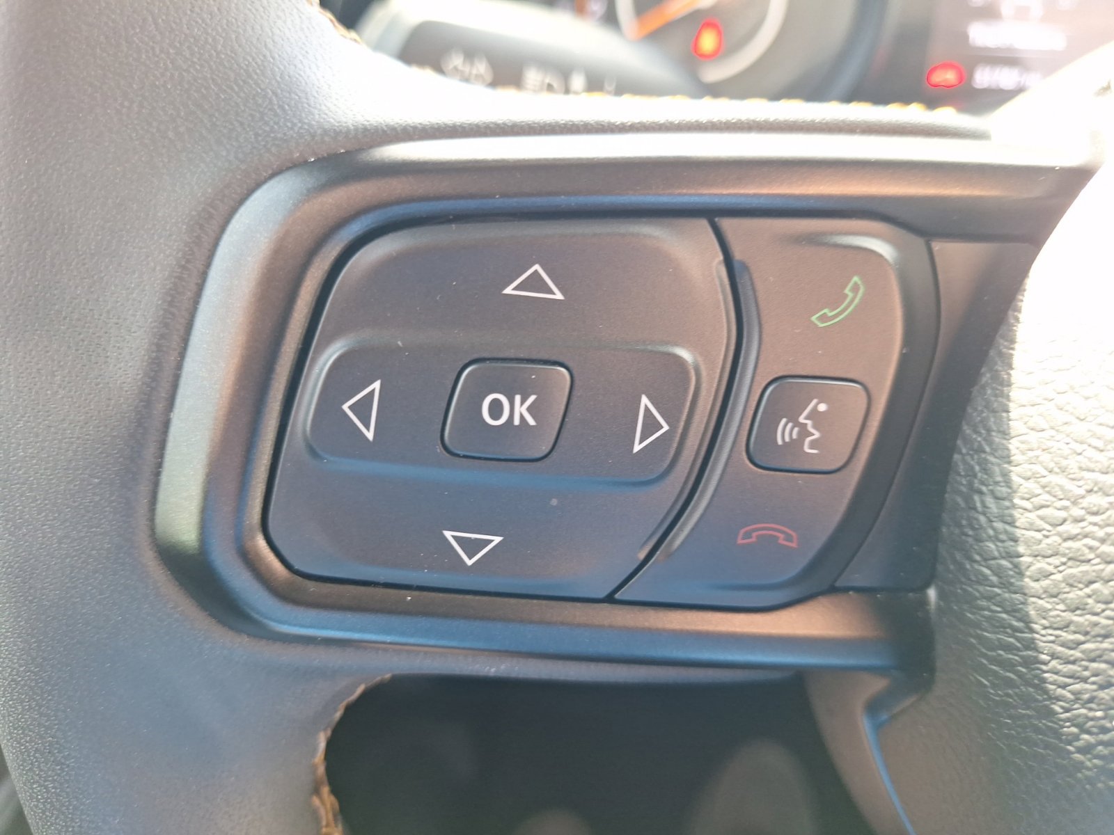 Used 2025 Jeep Wrangler Sport AWD/4WD image 21
