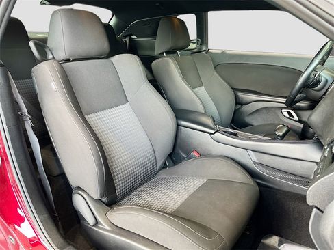 Used 2022 Dodge Challenger GT w/ Blacktop Package image 26