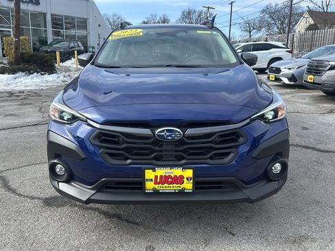 Used 2024 Subaru Crosstrek 2.0i Premium image 3