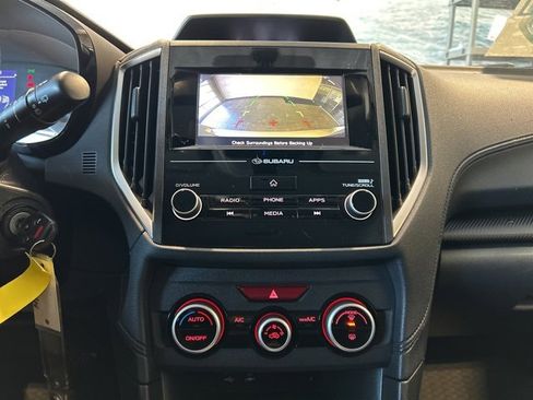 Used 2023 Subaru Crosstrek 2.0i image 6