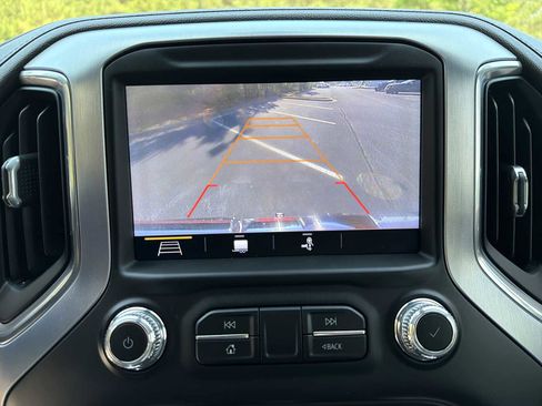 Used 2019 GMC Sierra 1500 SLT w/ SLT Premium Plus Package AWD/4WD image 5