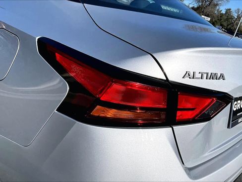 Used 2024 Nissan Altima 2.5 SR image 27