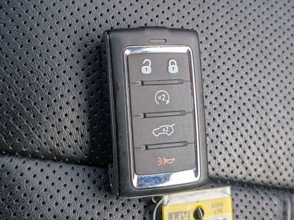 Used 2024 Jeep Wagoneer Series II AWD/4WD image 31
