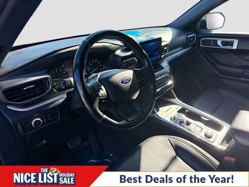 Used 2020 Ford Explorer XLT w/ Equipment Group 202A image 9