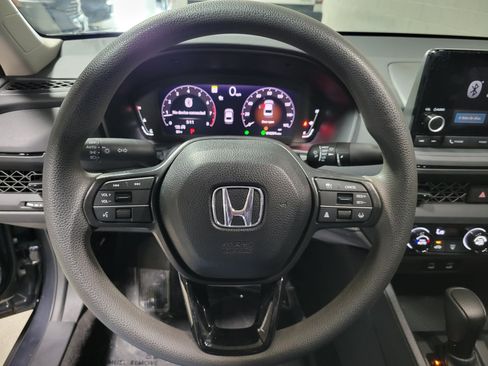 Certified 2025 Honda Accord LX image 22