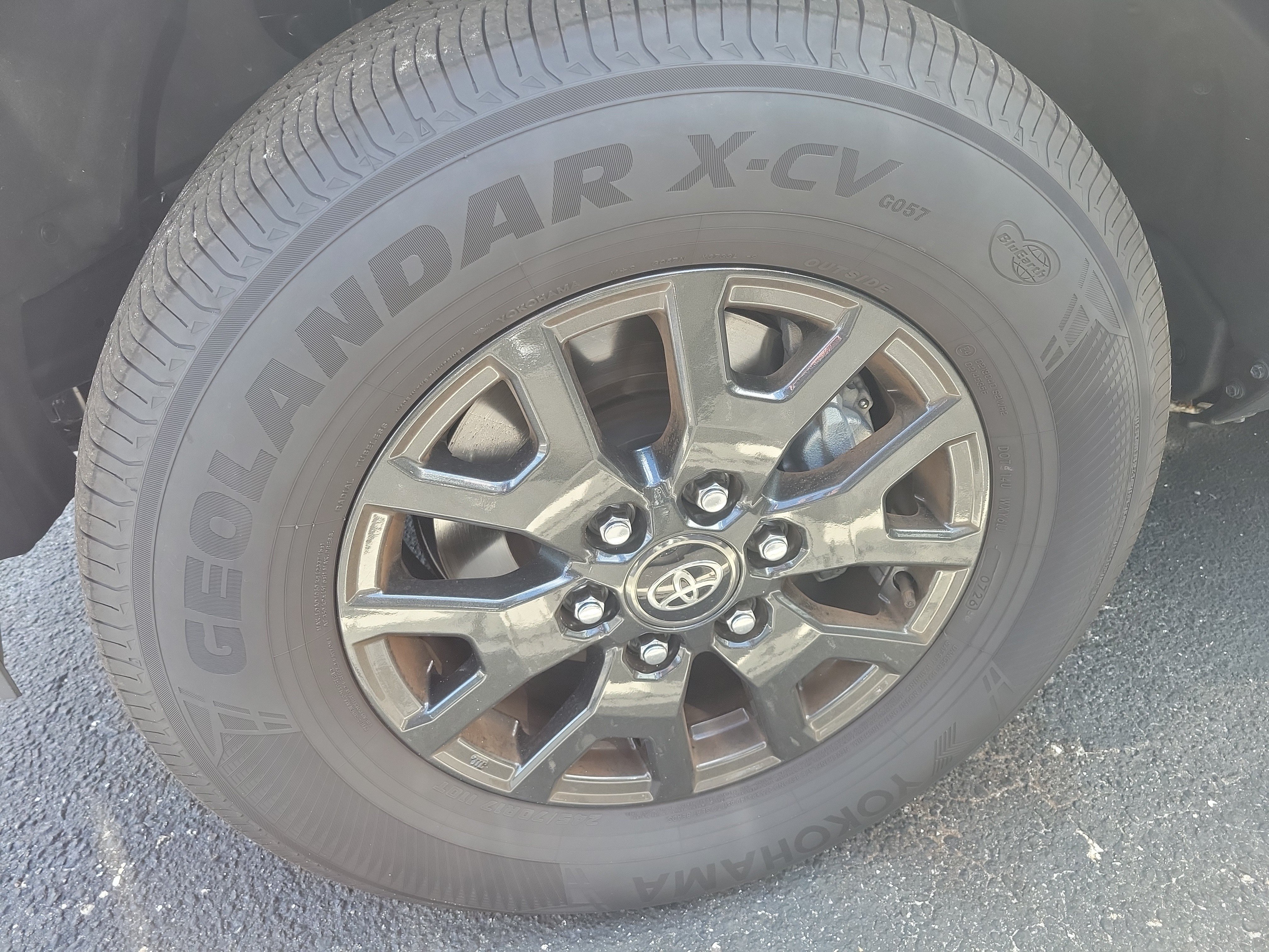 Used 2026 Toyota 4Runner SR5 AWD/4WD image 5